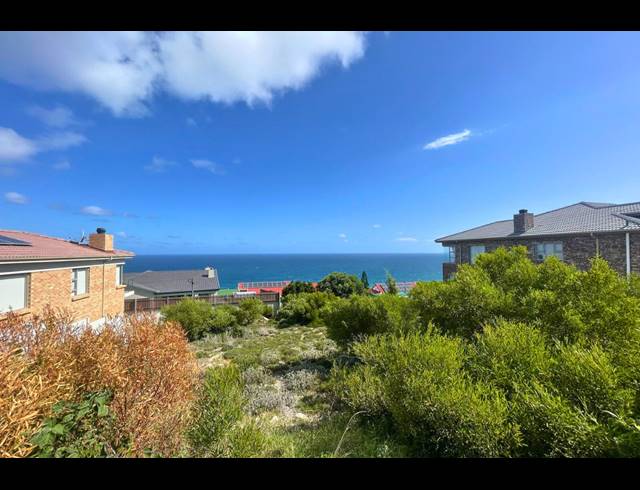 735M² VACANT LAND FOR SALE IN DANA BAY